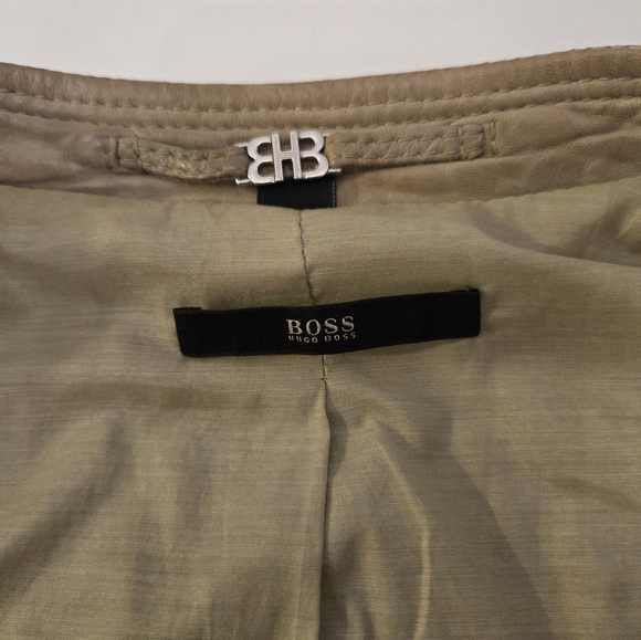 HUGO BOSS WOMEN Leather Jacket size 6 in Tan color. Great condition - Picture 4 of 5